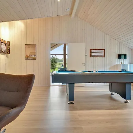 Vara - 800m From The Sea In Sealand By Interhome *