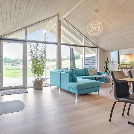 Holiday home Vara - 800m From The Sea In Sealand By Interhome
