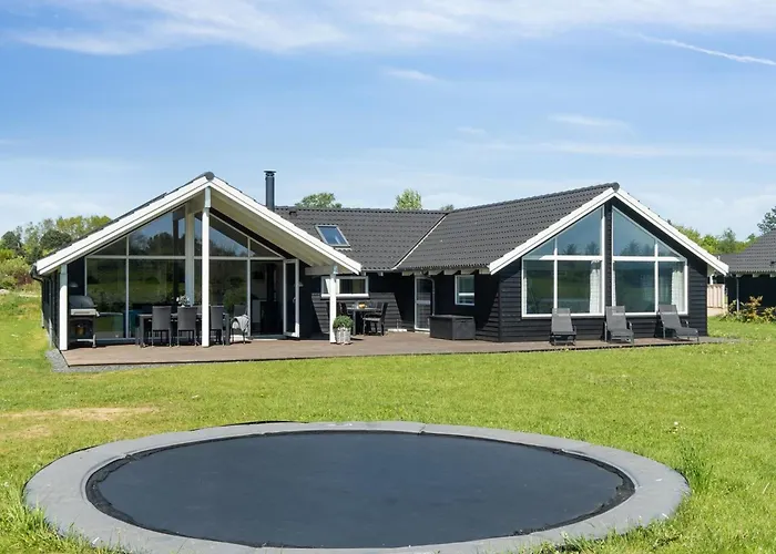 Vara - 800m From The Sea By Interhome *